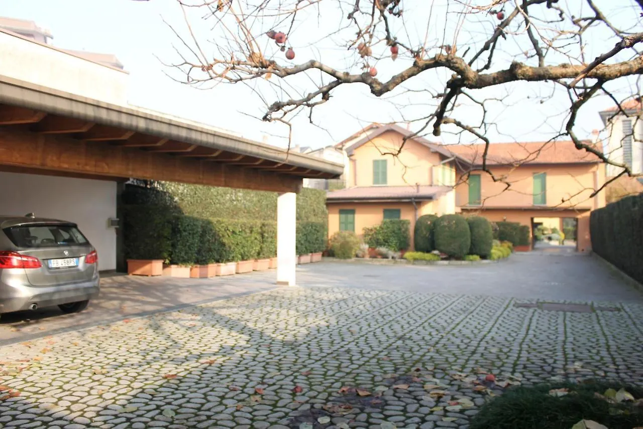 Albergo La Scaletta Cantù 3*,  Italie